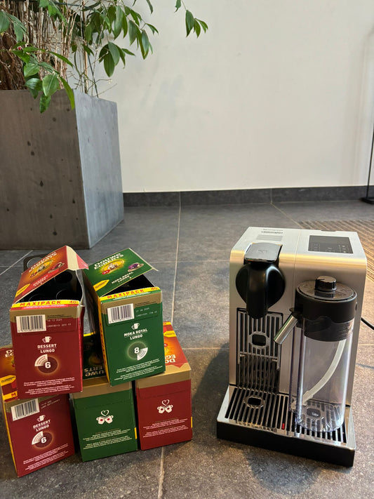 Nespresso De'Longhi Machine